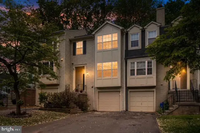 52 Cherry Bend Ct, Germantown, MD 20874 - #1