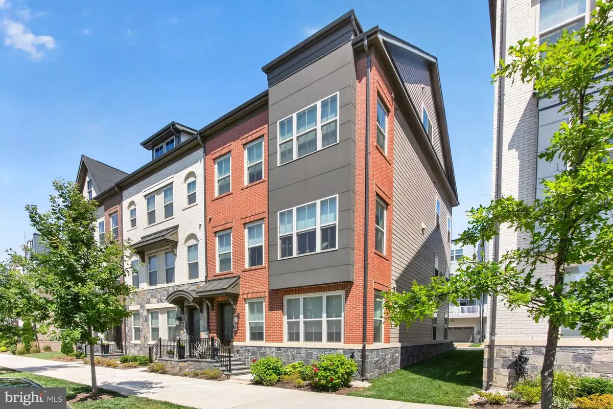 930 Crown Park Ave, Gaithersburg, MD 20878 - #1