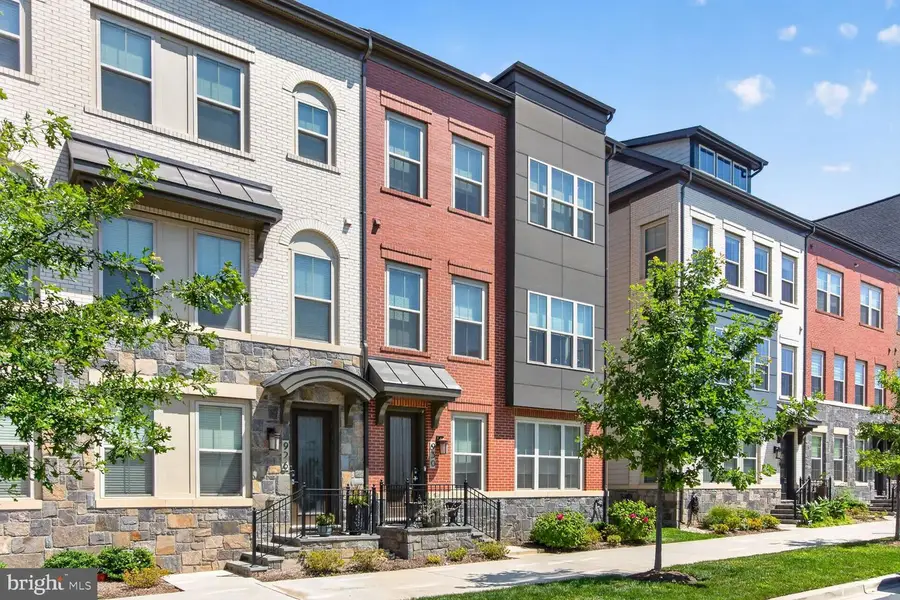 930 Crown Park Ave, Gaithersburg, MD 20878 - #2