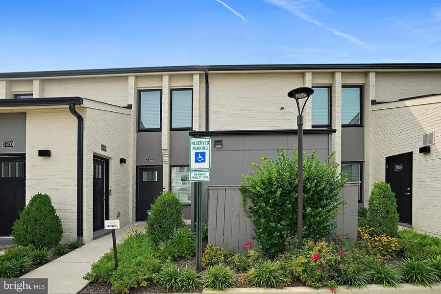 19510 Village Walk Dr #1-102, Montgomery Village, MD 20886 - #3