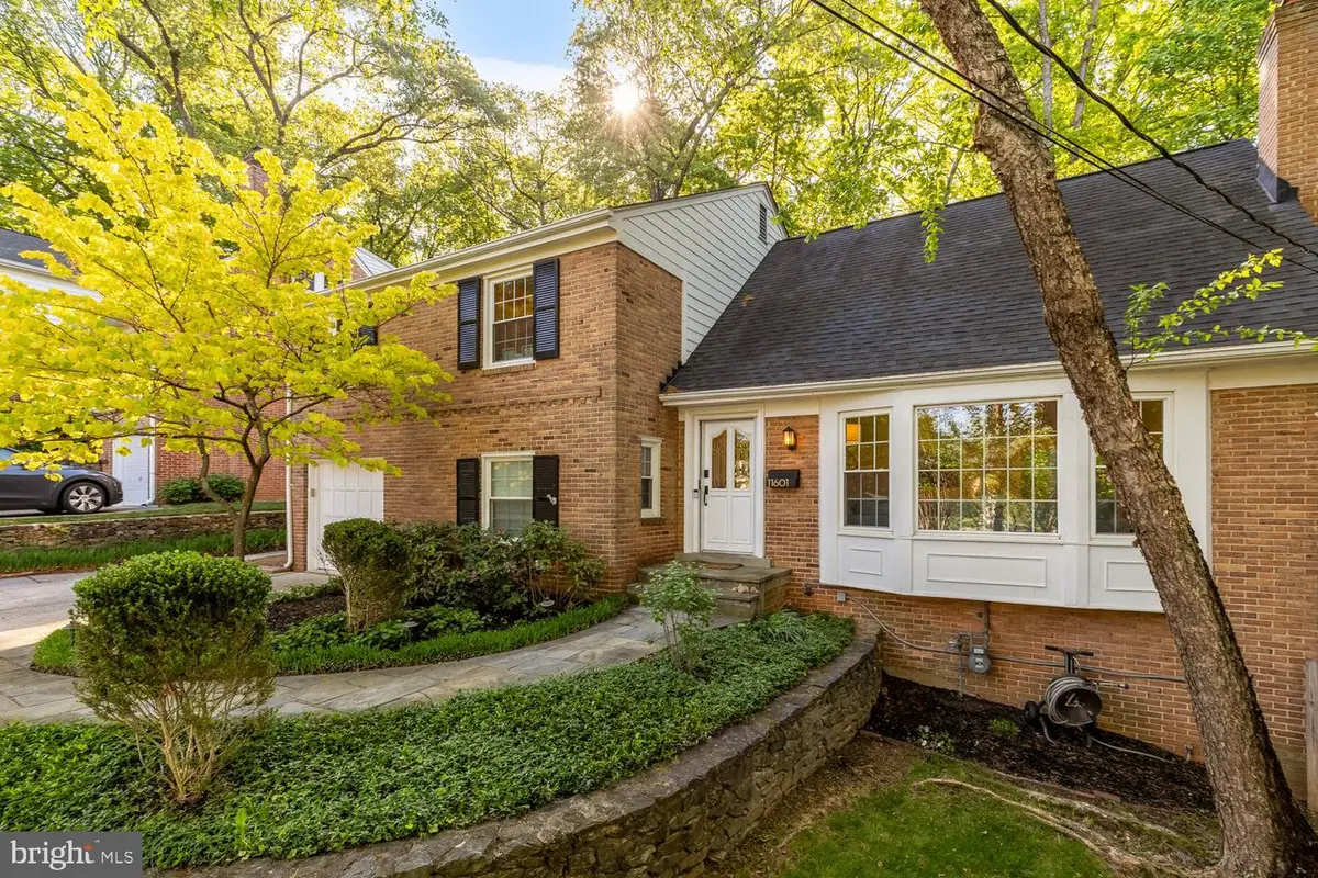 11601 Magruder Ln, Rockville, MD 20852 - #1