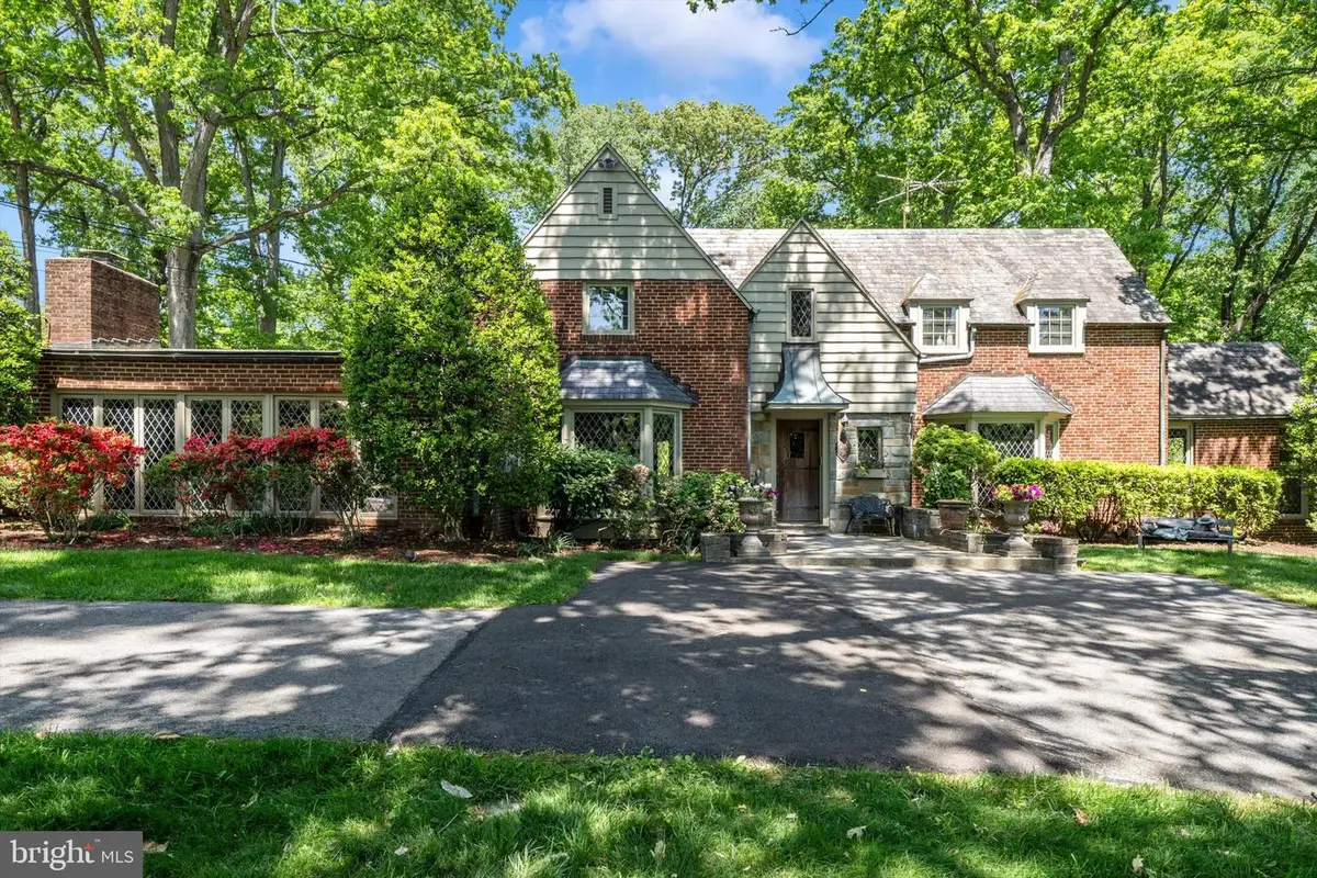 10601 Sweetbriar Pkwy, Silver Spring, MD 20903 - #1