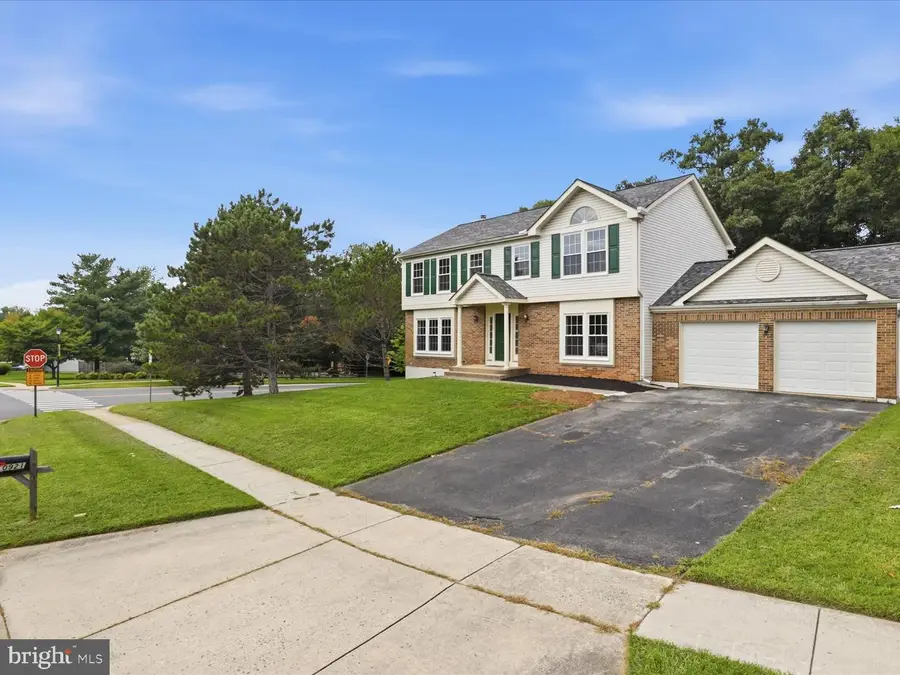 10921 Outpost Dr, North Potomac, MD 20878 - #3