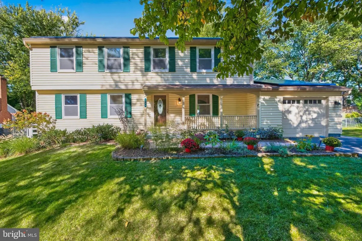 4421 Morningwood Dr, Olney, MD 20832 - #1