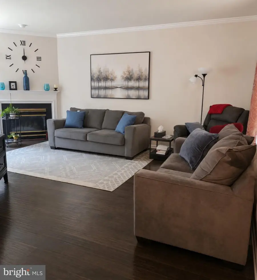 10366 Royal Woods Ct, Gaithersburg, MD 20886 - #3