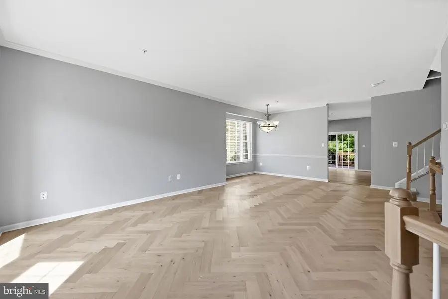111 Longpoint Way, Gaithersburg, MD 20878 - #2