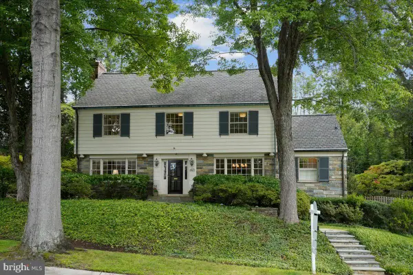 4821 Fort Sumner Dr, BETHESDA, MD 20816
