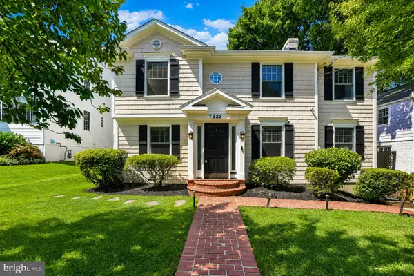 7222 Delfield St, CHEVY CHASE, MD 20815