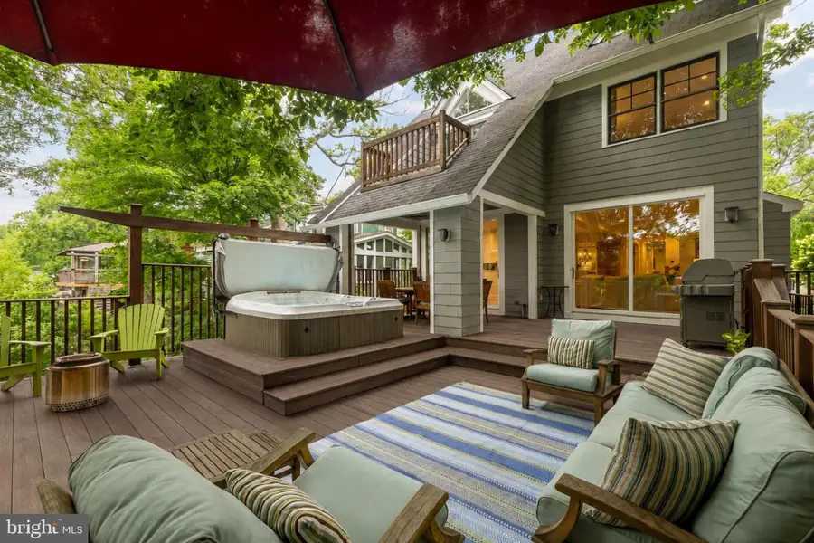 6512 Ridge Dr, Bethesda, MD 20816 - #2