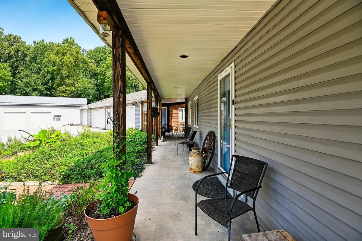 18 Watergate Ct, Silver Spring, MD 20905 - #1