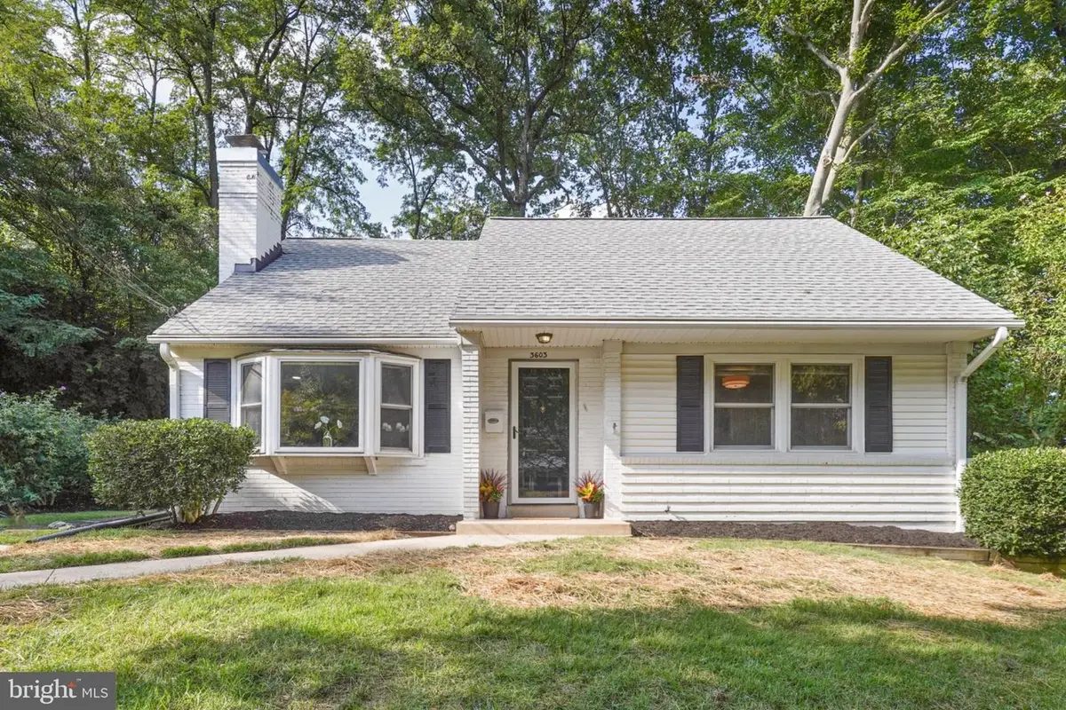 3603 Faircastle Dr, Chevy Chase, MD 20815 - #1