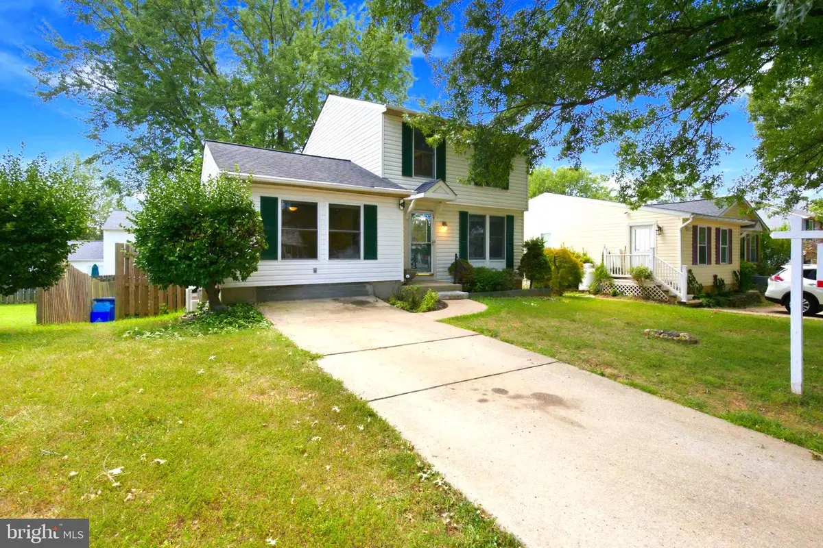7545 Brenish Dr, Gaithersburg, MD 20879 - #1