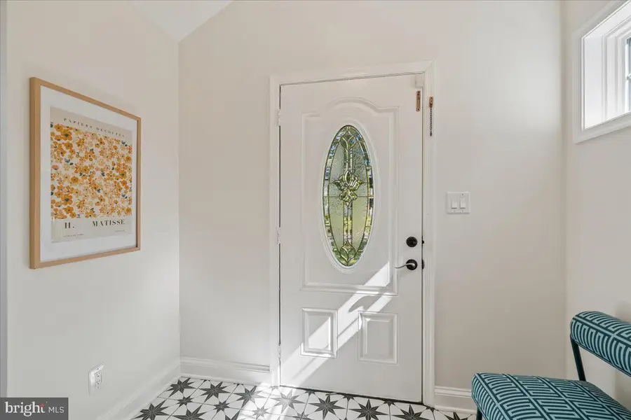 9500 Woodland Dr, Silver Spring, MD 20910 - #2