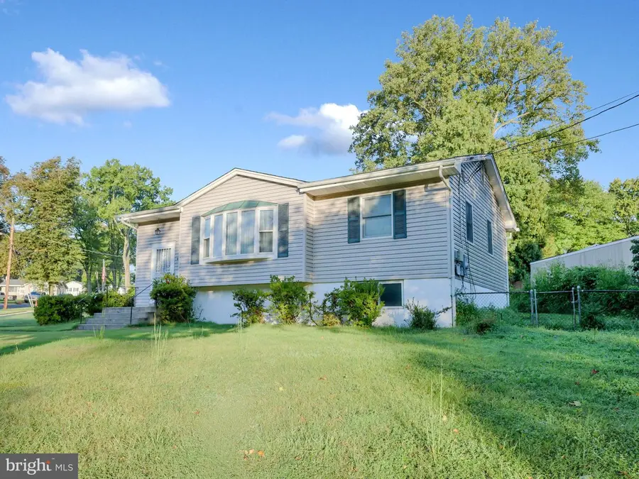 4101 Elizabeth St, Rockville, MD 20853 - #2