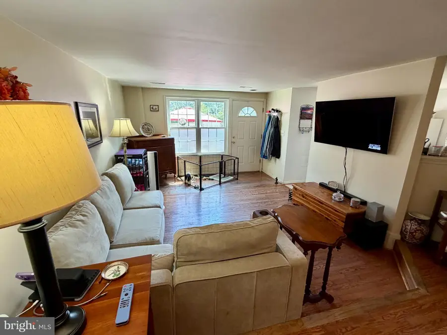 8803 Crosswicks Ct, Montgomery Village, MD 20886 - #2