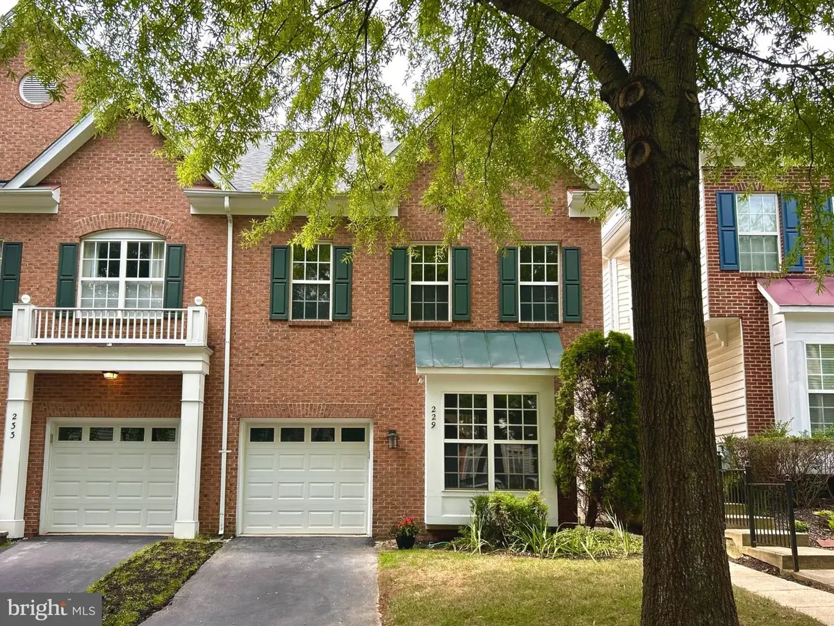 229 Painted Post Ln, Gaithersburg, MD 20878 - #1