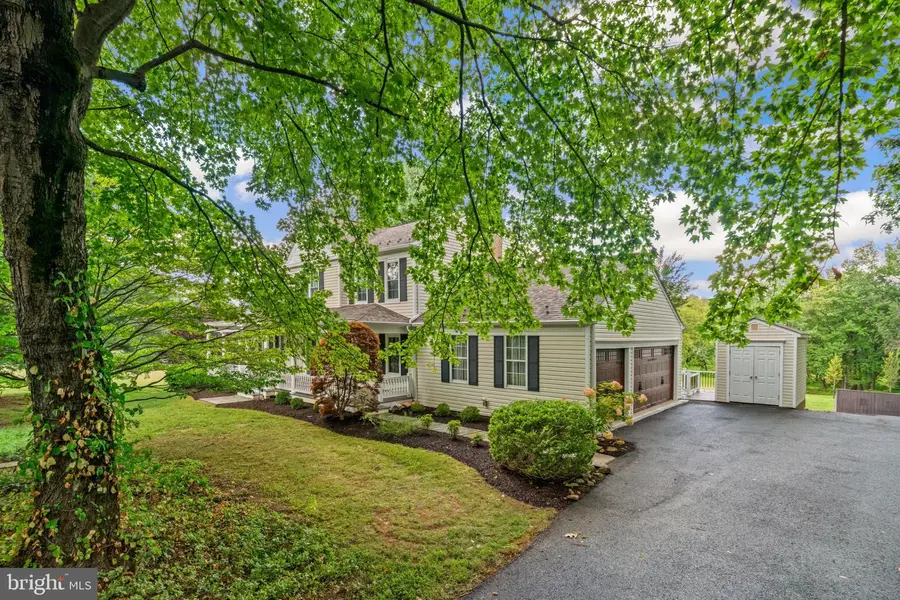 7201 Barcellona Dr, Gaithersburg, MD 20879 - #2