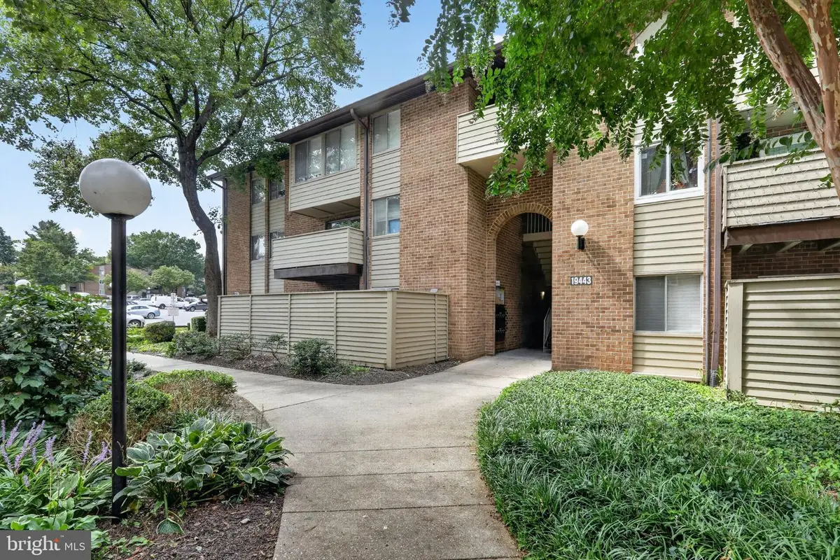 19443 Brassie Pl #301, Gaithersburg, MD 20886 - #1