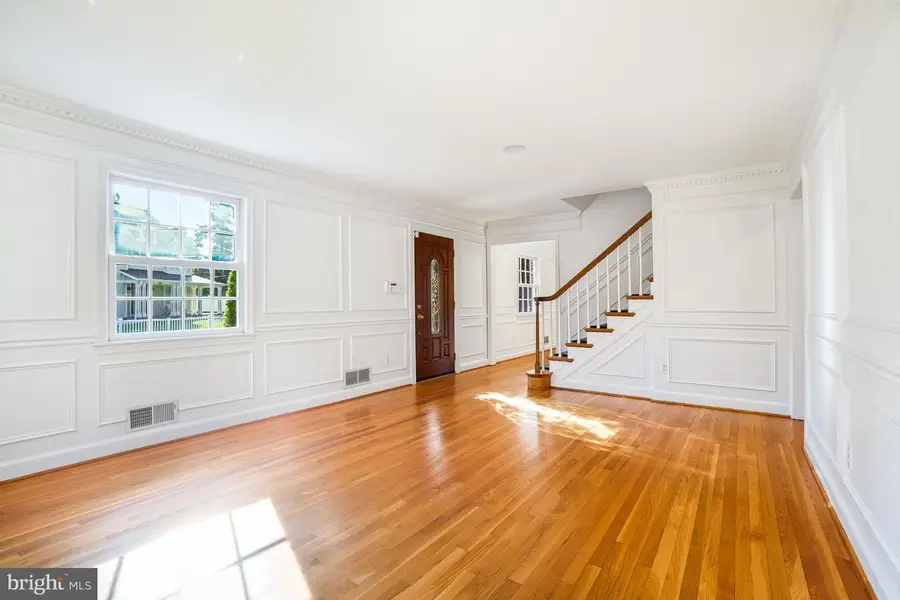 9502 Edgeley Rd, Bethesda, MD 20814 - #3