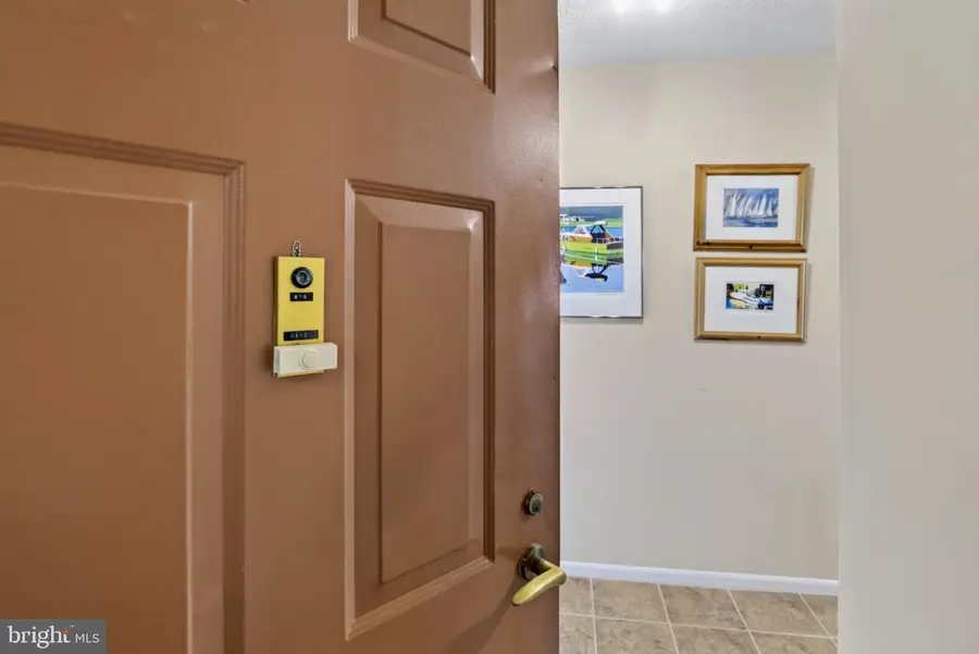 15115 Interlachen Dr #3-612, Silver Spring, MD 20906 - #3