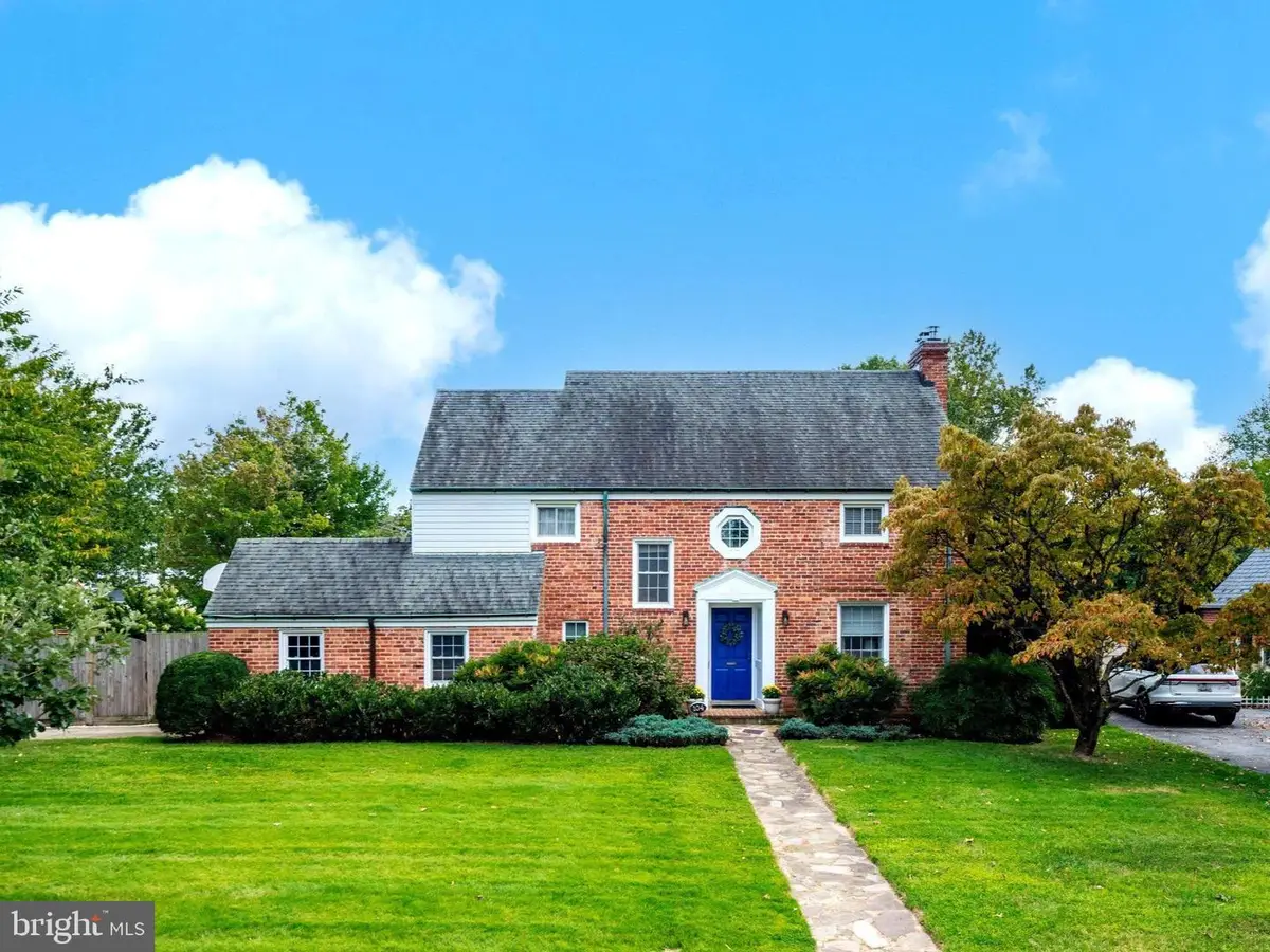 104 Williamsburg Dr, Silver Spring, MD 20901 - #1