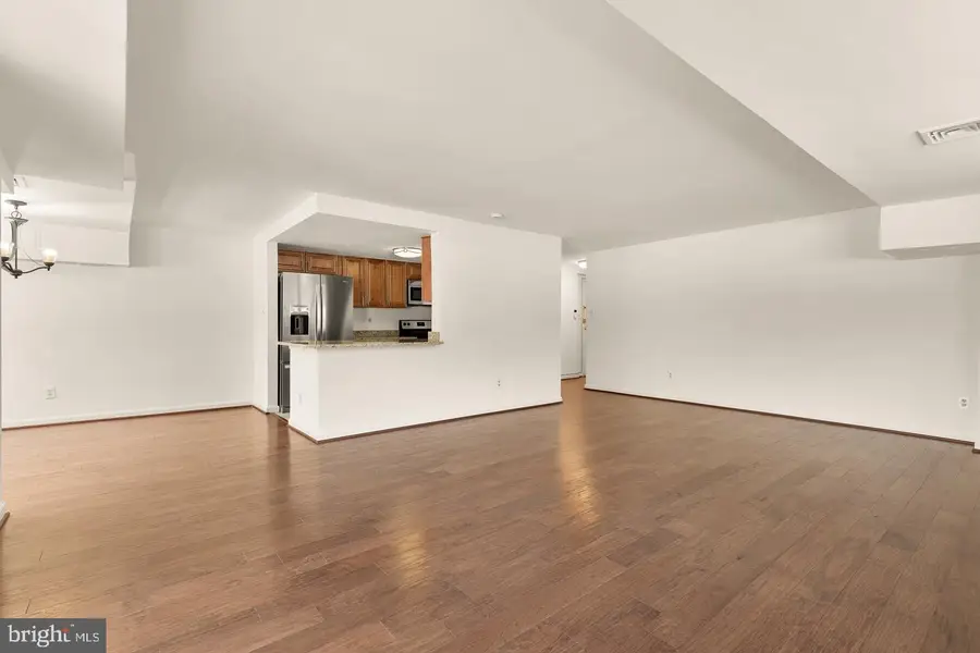 5100 Dorset Ave #100, Chevy Chase, MD 20815 - #3