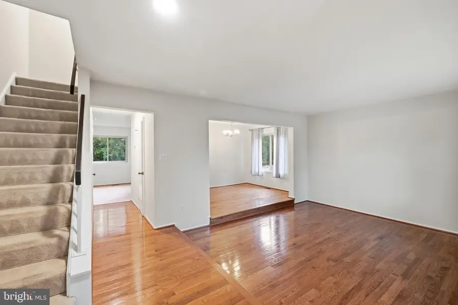 8918 Centerway Rd, Gaithersburg, MD 20879 - #2