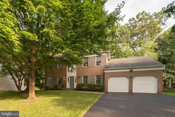 19829 Helmond Way, GAITHERSBURG, MD 20886