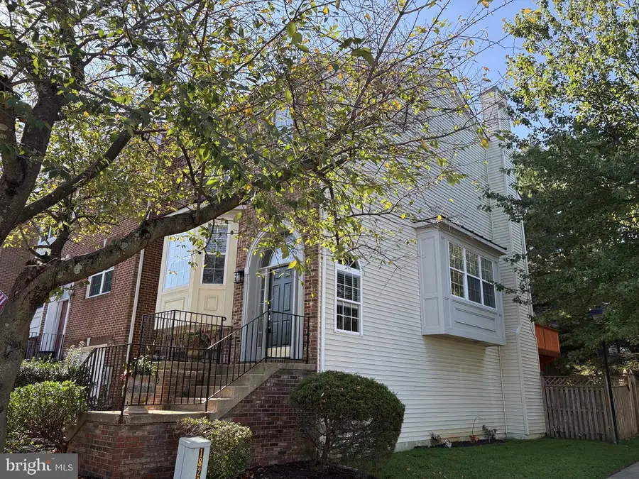 8106 Castlebury Ter, Gaithersburg, MD 20879 - #2