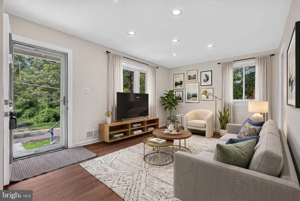 11852 Huggins Dr, SILVER SPRING, MD 20902