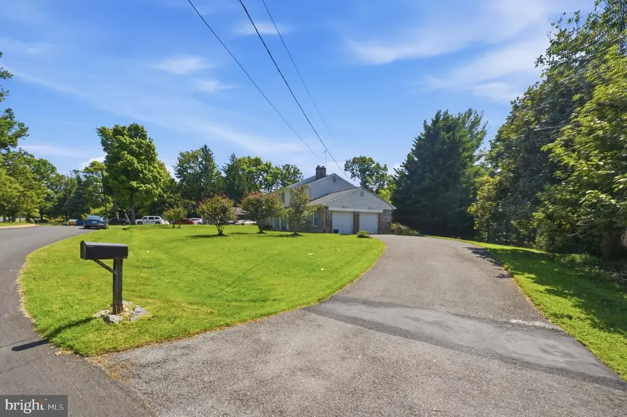 2400 E Gate Dr, Silver Spring, MD 20906 - #2