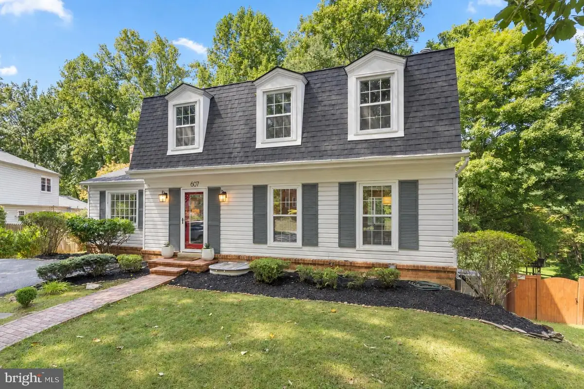 607 Watts Branch, Potomac, MD 20854 - #1