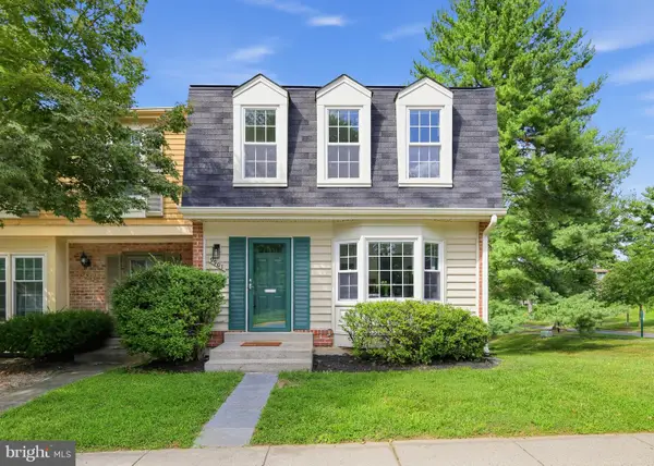 9901 Maple Leaf Dr, GAITHERSBURG, MD 20886
