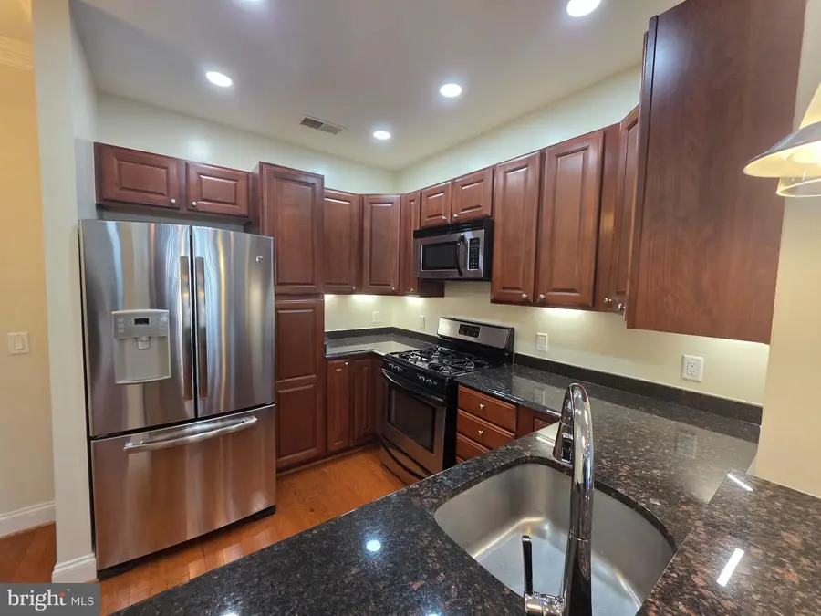 38 Maryland Ave #ph 608, Rockville, MD 20850 - #3