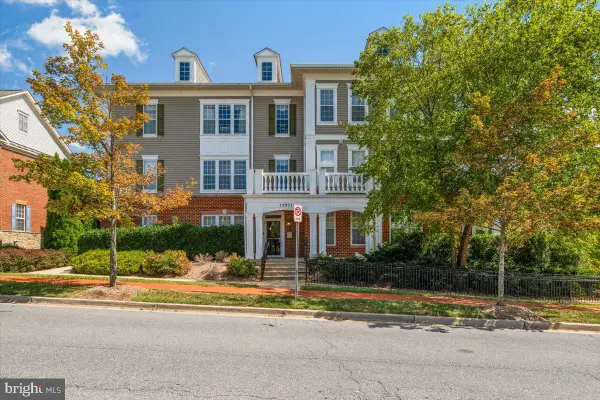 12901 Clarks Crossing #103, CLARKSBURG, MD 20871