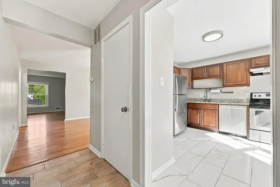 10939 Amherst Ave #7, Silver Spring, MD 20902 - #3