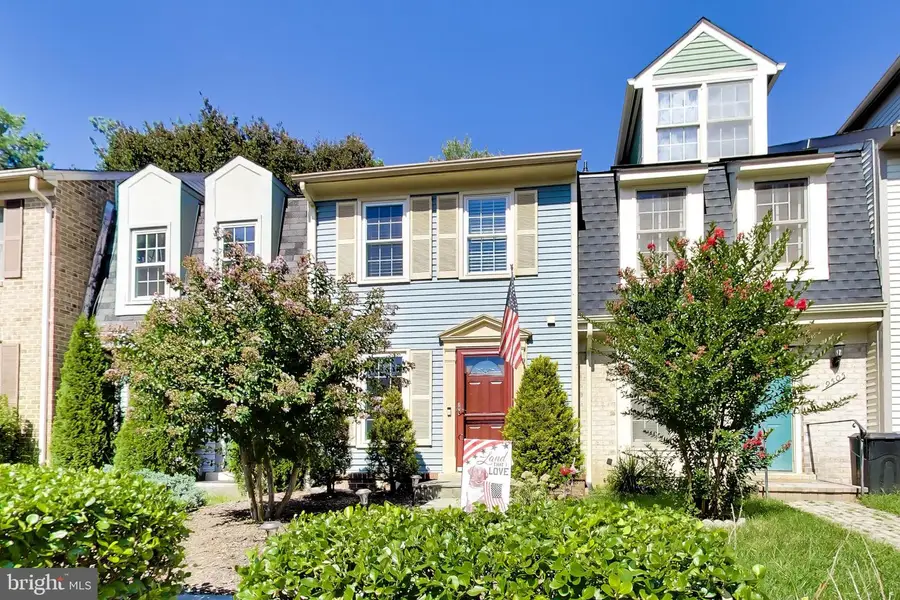 9507 Dunbrook Ct, Montgomery Village, MD 20886 - #3