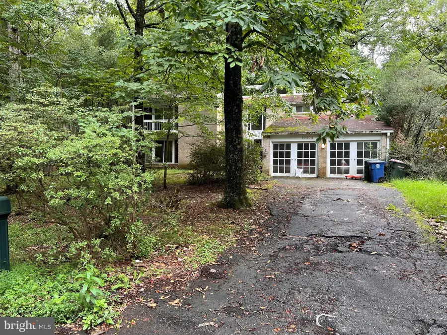 10404 Great Arbor Dr, Potomac, MD 20854 - #3