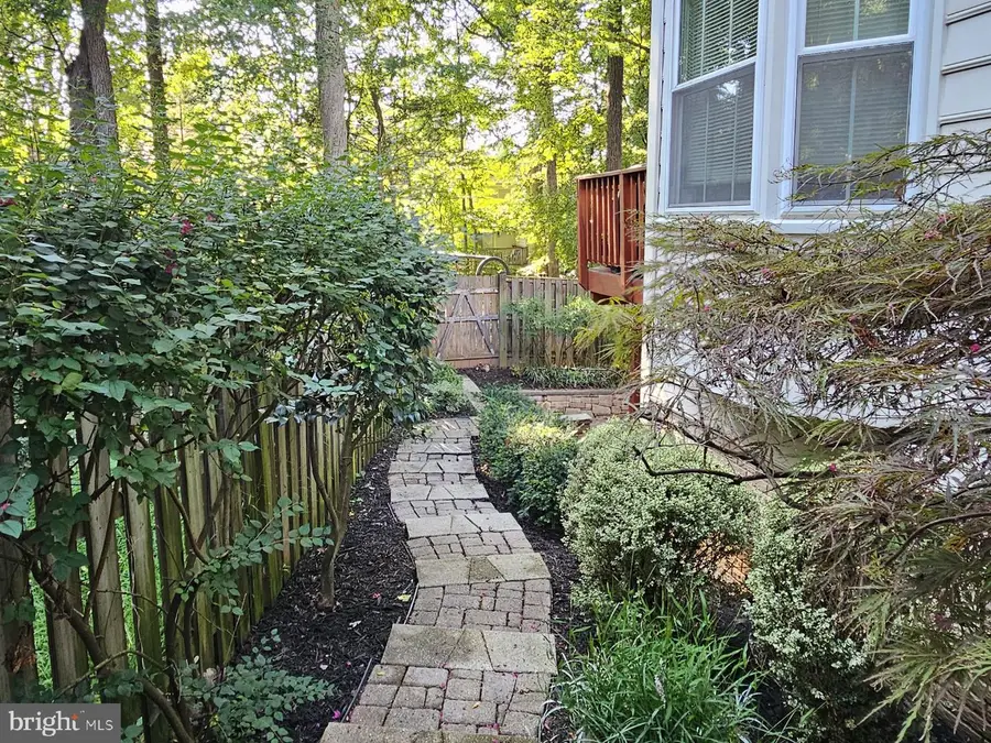 2 Waterside Ct, Germantown, MD 20874 - #3