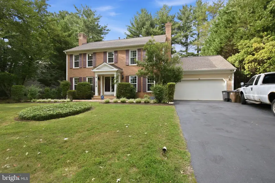 1019 Farm Haven Dr, Rockville, MD 20852 - #2