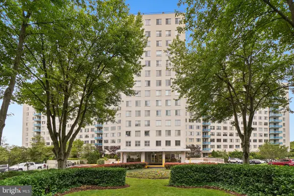 10500 Rockville Pike #304, ROCKVILLE, MD 20852