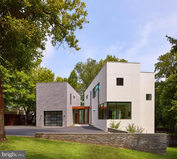 9119 Levelle Dr, CHEVY CHASE, MD 20815