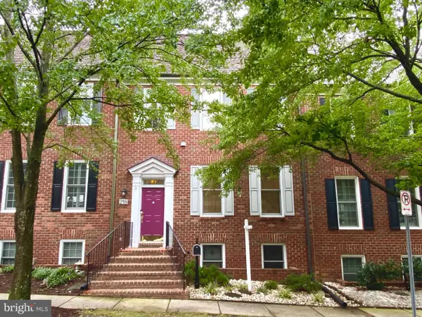 218 Thaxton St, GAITHERSBURG, MD 20878