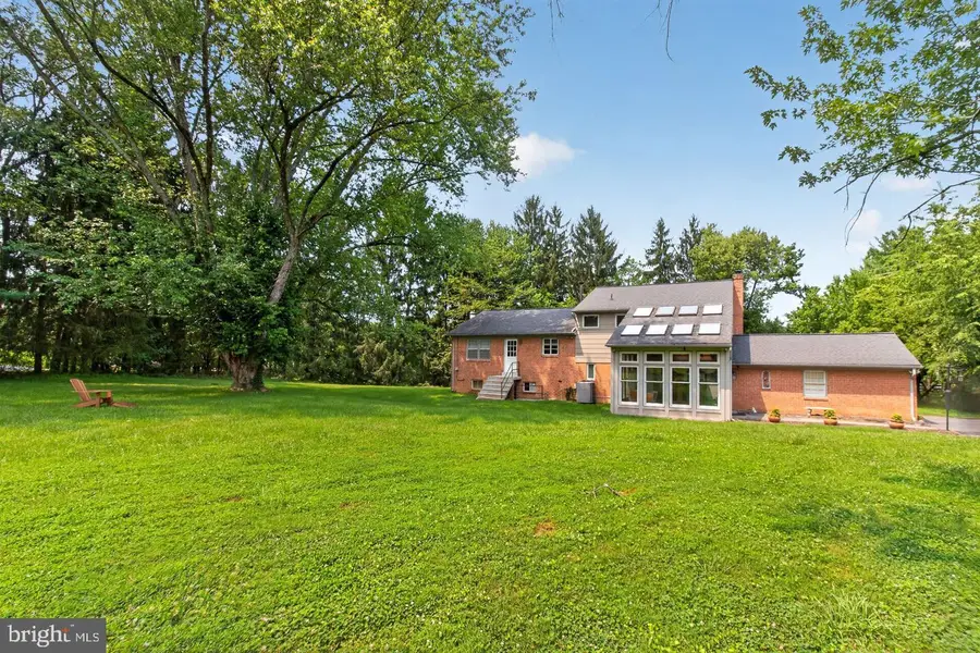 15716 Jones Ln, Gaithersburg, MD 20878 - #3
