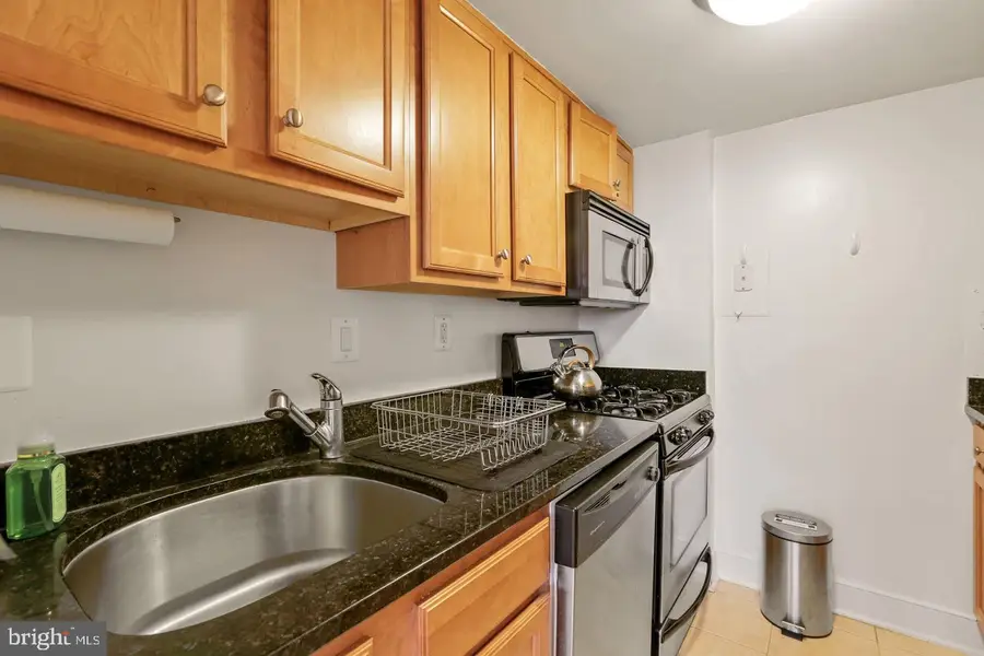 1220 Blair Mill Rd #106, Silver Spring, MD 20910 - #3