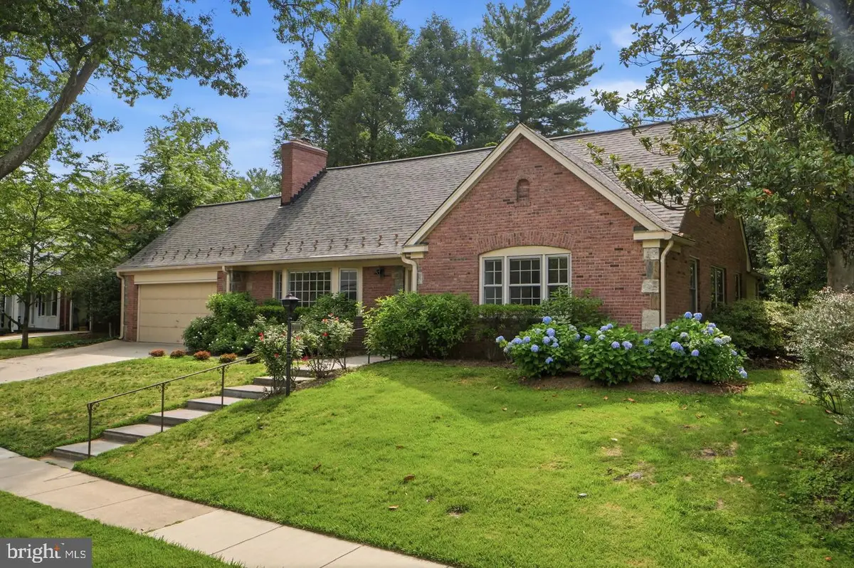 5910 Overlea Rd, Bethesda, MD 20816 - #1