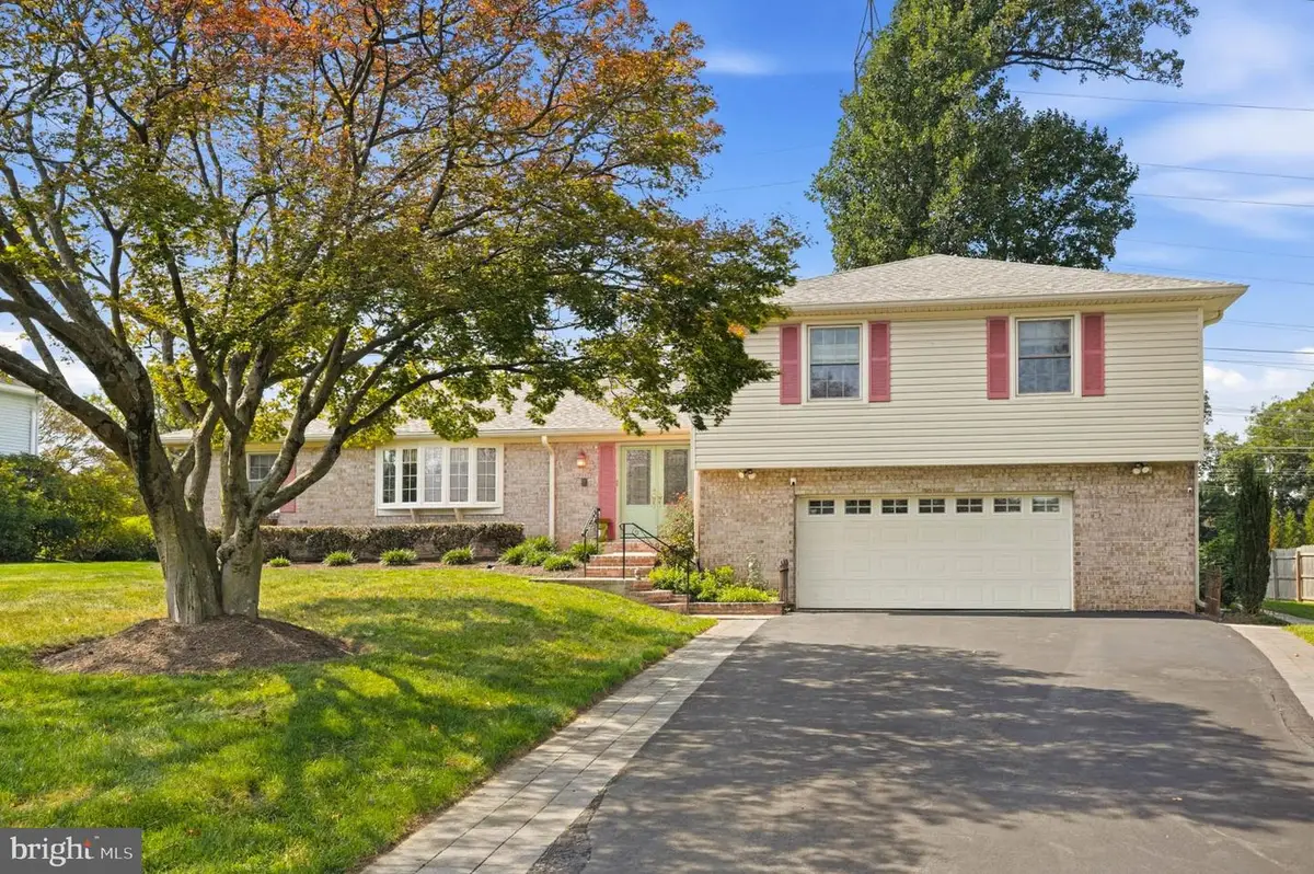17616 Prince David Dr, Olney, MD 20832 - #1