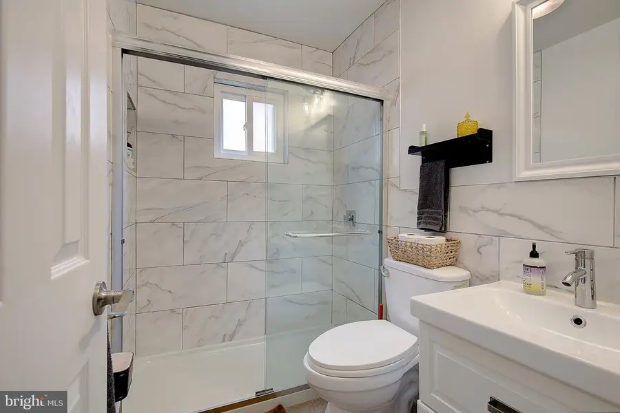 8203 Roanoke Ave, Takoma Park, MD 20912 - #2