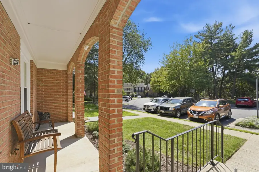 12237 Tildenwood Dr, Rockville, MD 20852 - #2