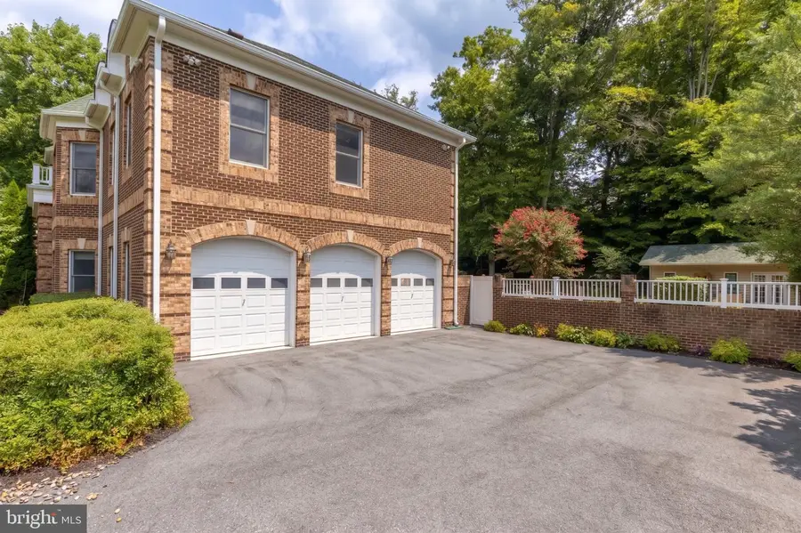 8505 Howell Rd, Bethesda, MD 20817 - #3